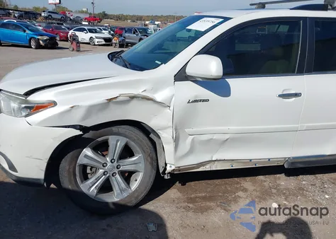 2011 Toyota Highlander Limited V6 z USA, uszkodzony, nr VIN 5TDDK3EH5BS060724